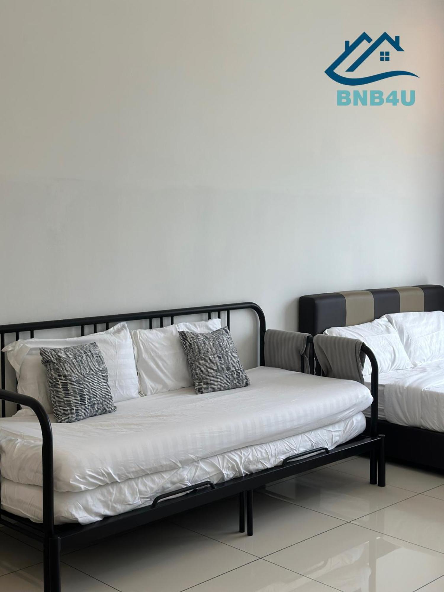 Beacon 2Br Infinity Pool - By Bnb4U George Town Esterno foto